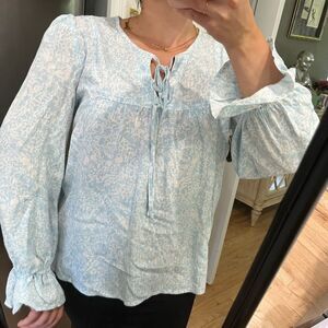 Melrose and Market Blue Print Blouse Popover Floral Top  Puff Sleeves ruffled